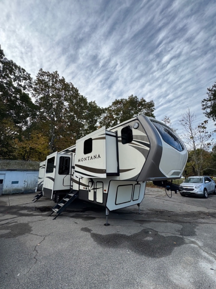 Montana fifth-wheel RV tinted at the shop
